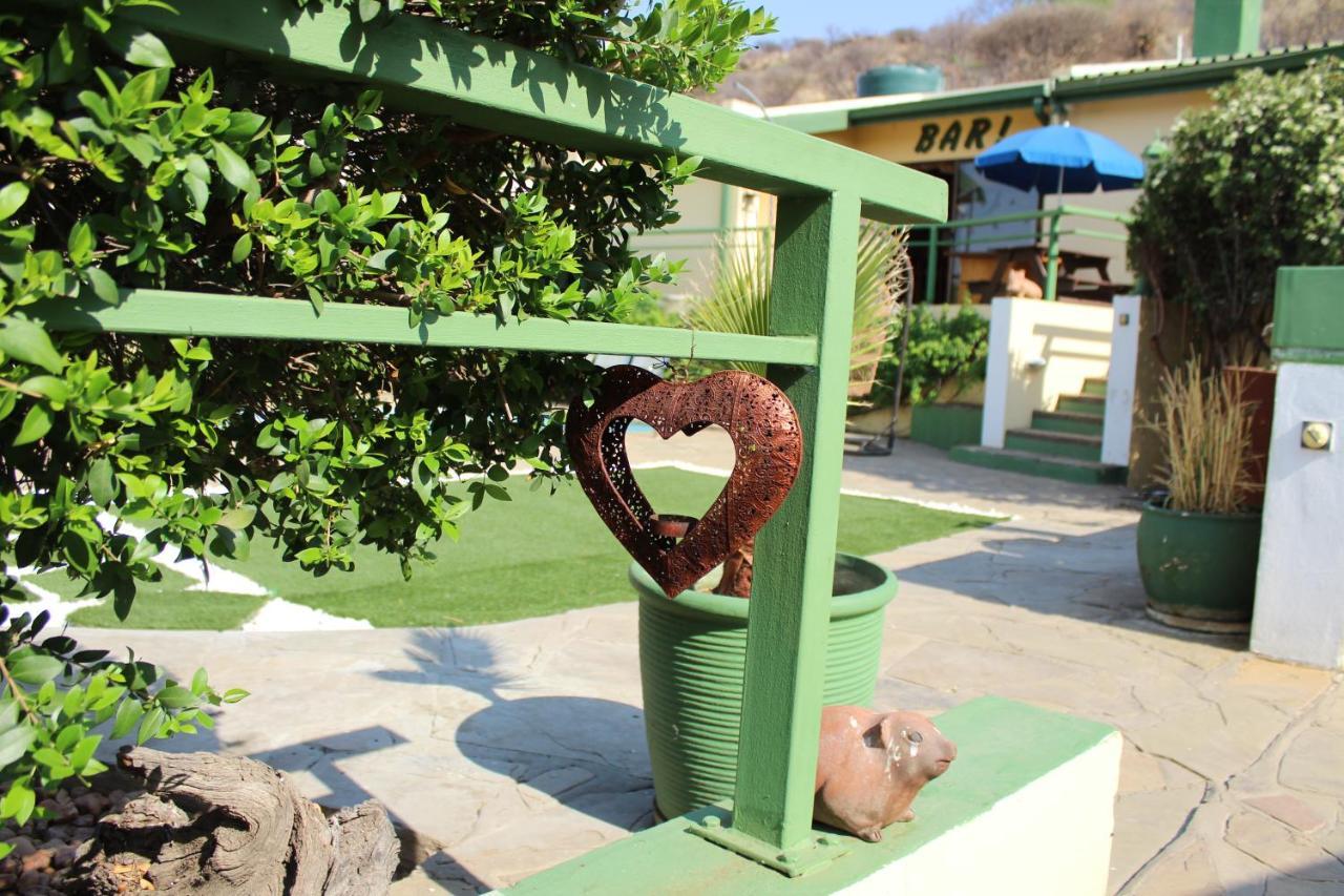 Onganga Hotel Pension Windhoek Kültér fotó