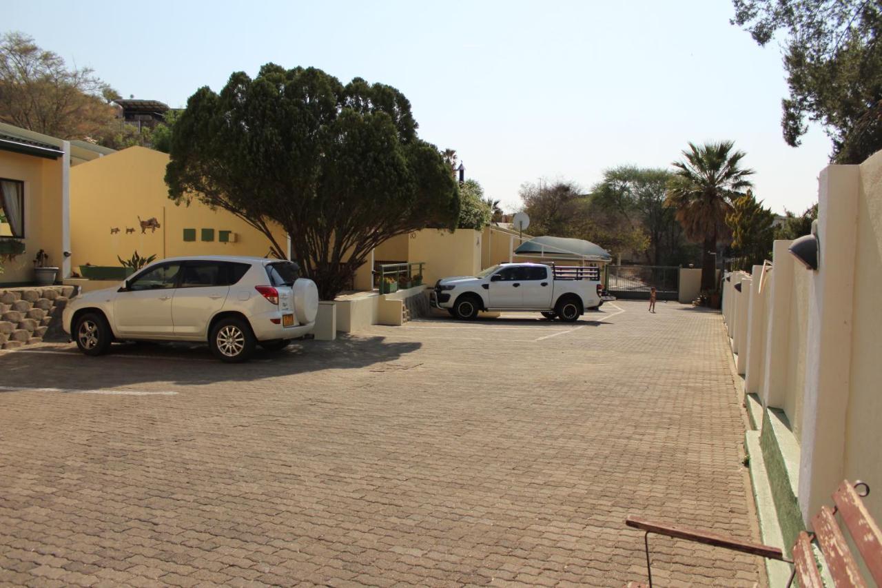 Onganga Hotel Pension Windhoek Kültér fotó