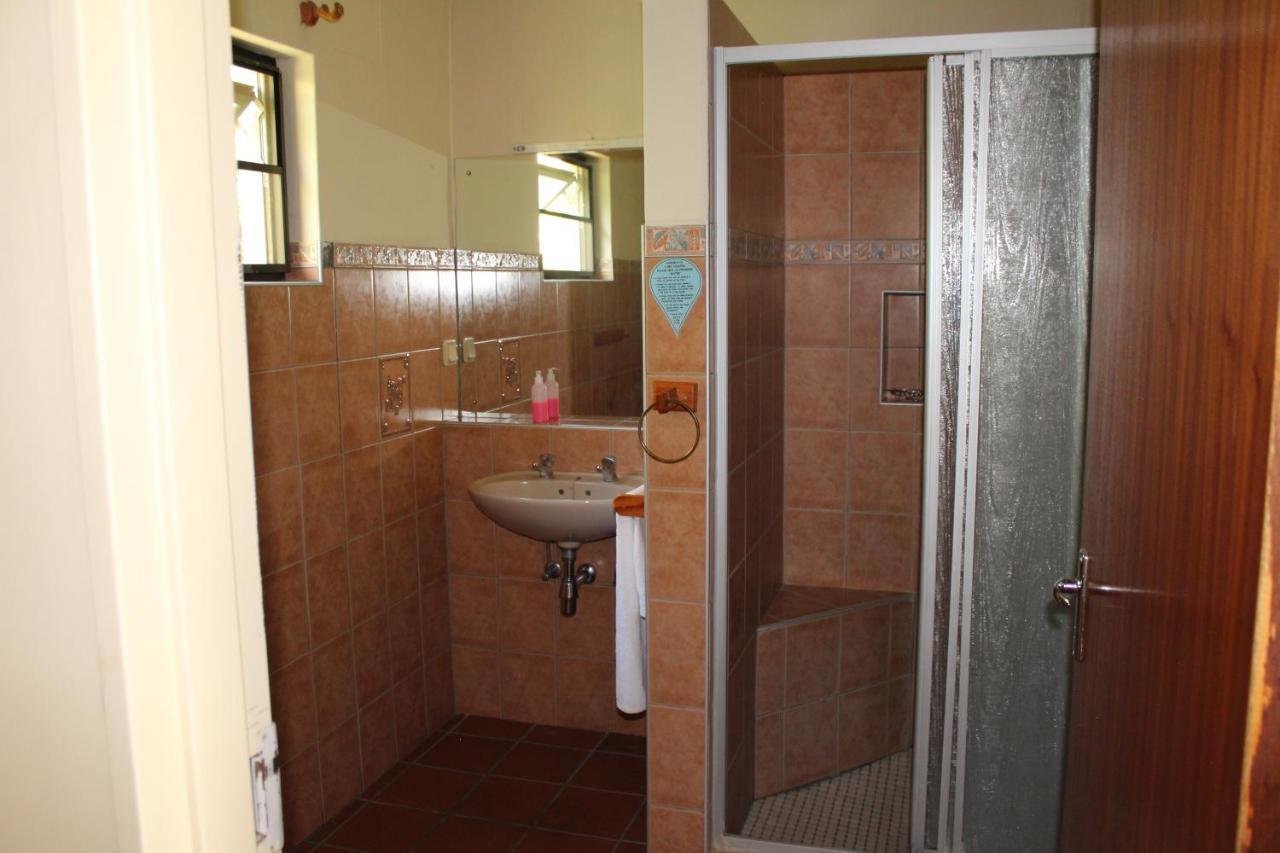 Onganga Hotel Pension Windhoek Kültér fotó