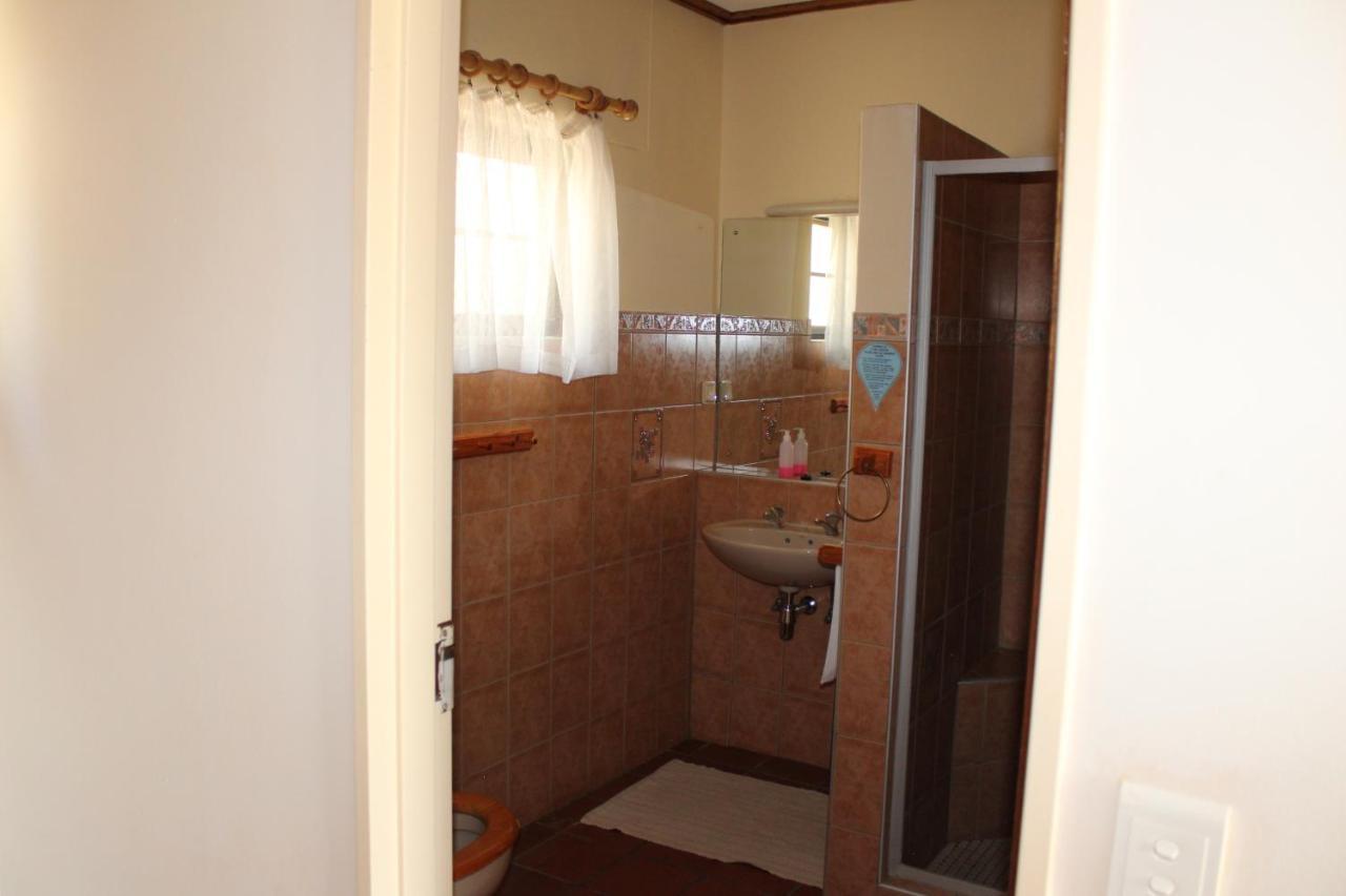 Onganga Hotel Pension Windhoek Kültér fotó